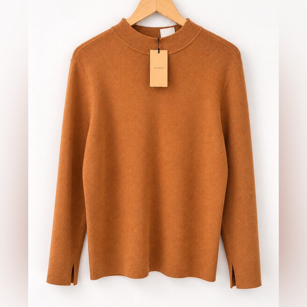 Halogen Long Sleeve Crewneck Top with Flared Cuffs - Picture 2 of 5